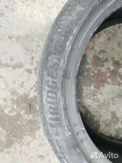 Bridgestone B70 235/45 R18