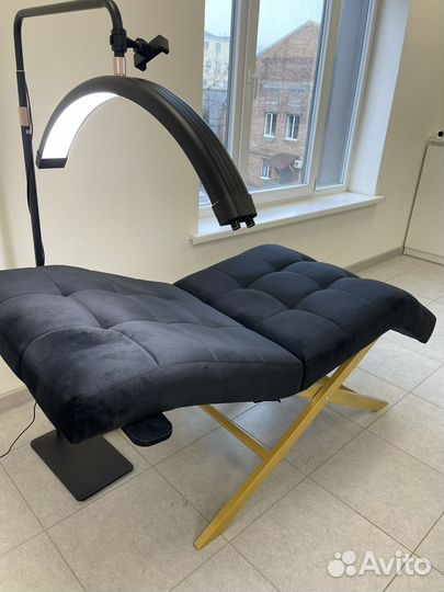 Анатомическая кушетка для наращивания ресниц