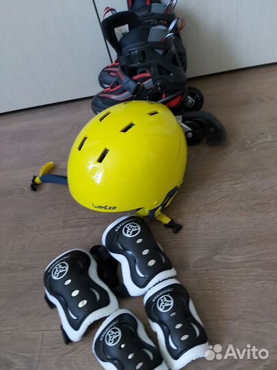 Роликовые коньки