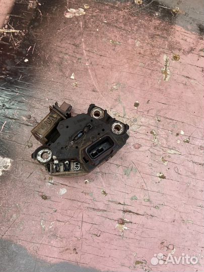 Реле регулятор генератора валео бмв е39