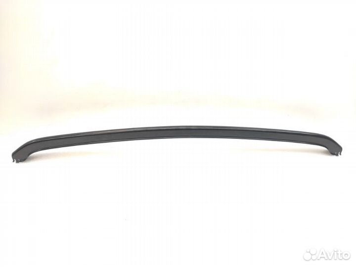 Усилитель бампера передний Volkswagen Passat B7