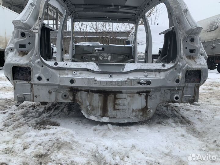 Панель задка задняя Фартук Renault sandero stepway