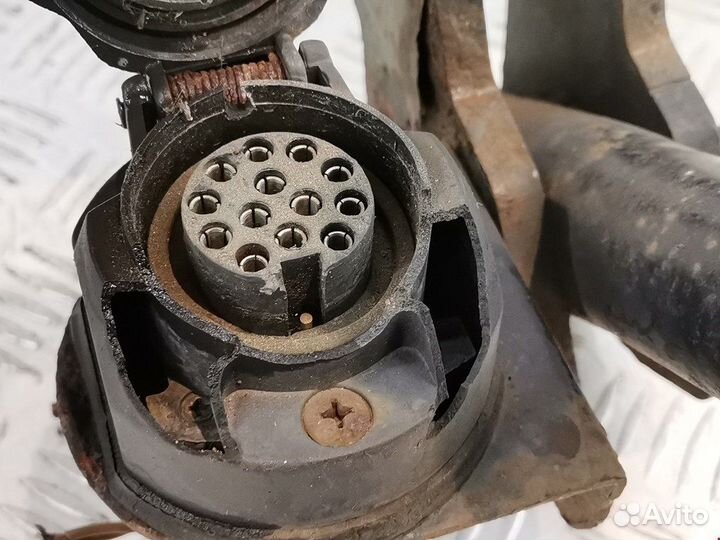 Фаркоп для Volkswagen Golf 4