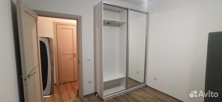 Шкаф-купе с зеркалами