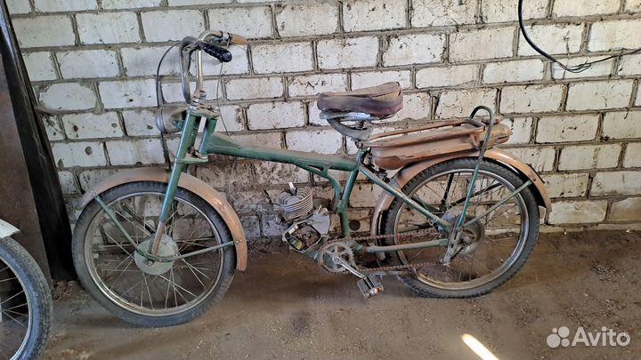 Велосипед с бензиновым мотором