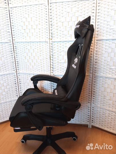 Компьютерное кресло черное - игровое
