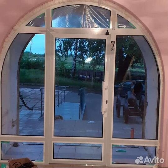 Двери алюминиевые