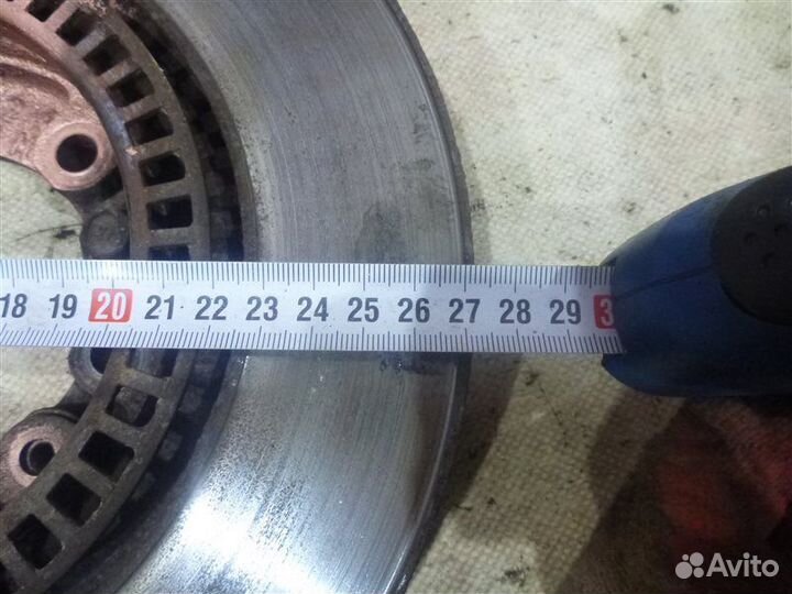 Диск тормозной передний Mitsubishi Pajero V25W