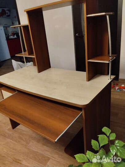 Компьютерный стол новый