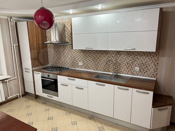 4-к. квартира, 84,8 м², 1/9 эт.