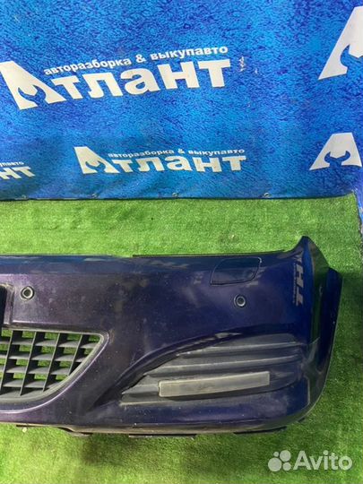 Бампер передний Opel Astra GTC H Z18XER 2010