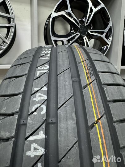 Kumho Ecsta PS71 285/50 R20 116W