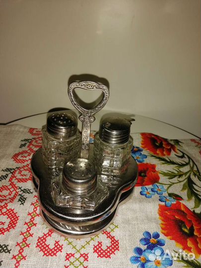 Наборы для специй, солонки