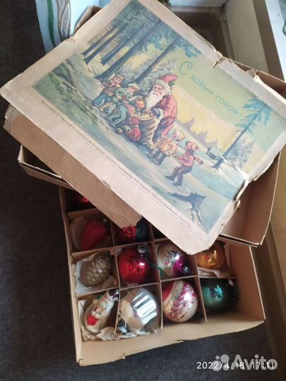 Коробка для елочных игрушек