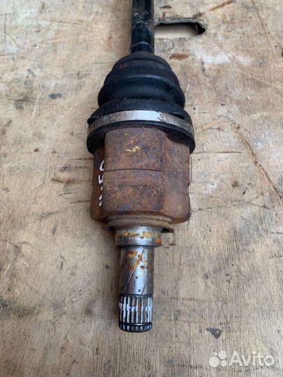 Полуось передняя правая (приводной вал, шрус) Opel