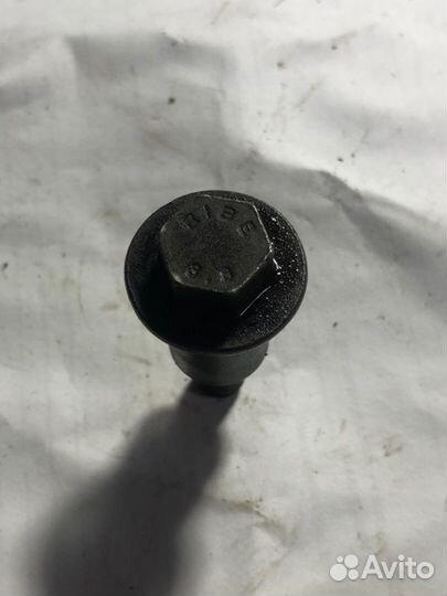 Болт успокоителя цепи Mitsubishi Lancer 10 седан