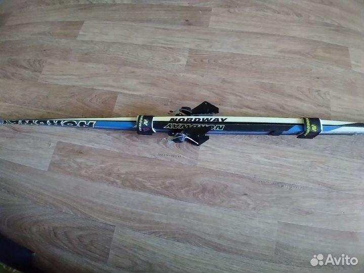 Беговые лыжи