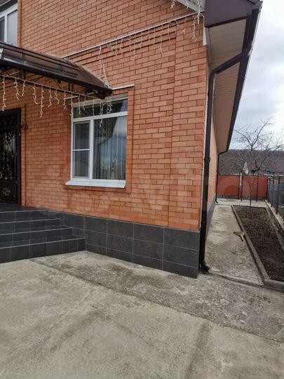 Дом 98 м² на участке 4 сот.