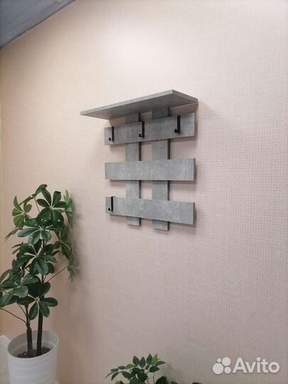 Вешалка в прихожую