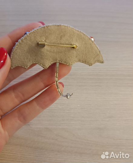 Брошь ручной работы