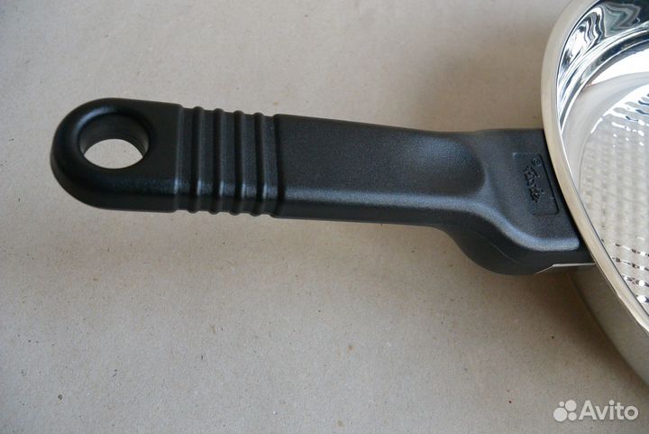 Сковорода Fissler Crispy 26см новая не-индукц Герм