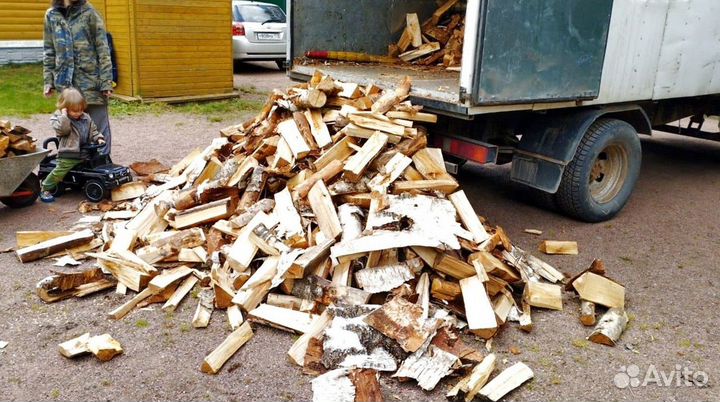 Дрова сухие навалом