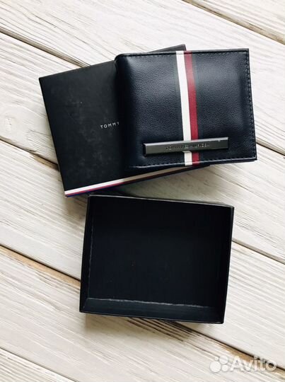 Бумажник Tommy Hilfiger новый с клипсой