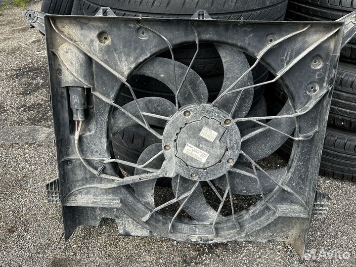 Диффузор радиатора Volvo XC90