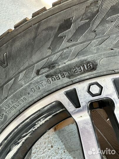 Nokian Tyres Hakkapeliitta 9 SUV 215/65 R16