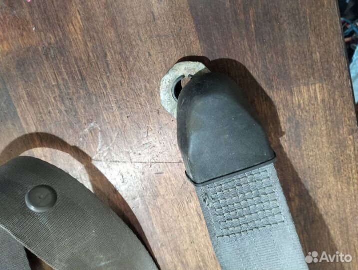 Ремень безопасности передний правый Mitsubishi Spa