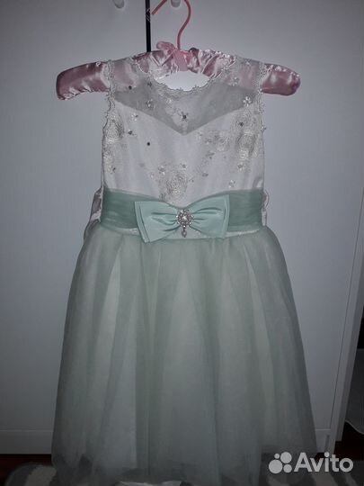 Нарядное платье для девочки