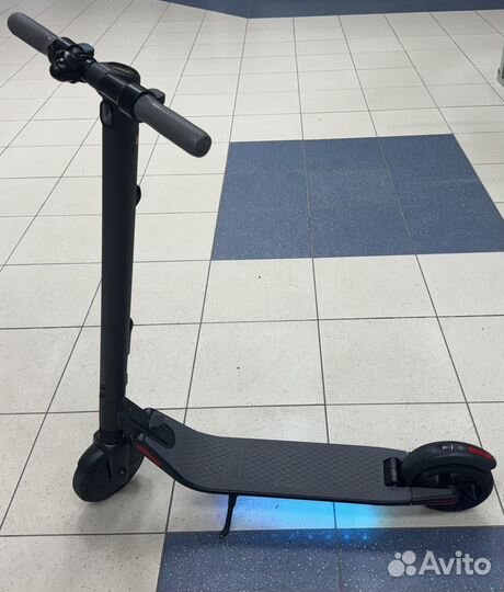 Электросамокат Ninebot KickScooter ES2