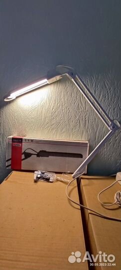 Лампа настольная