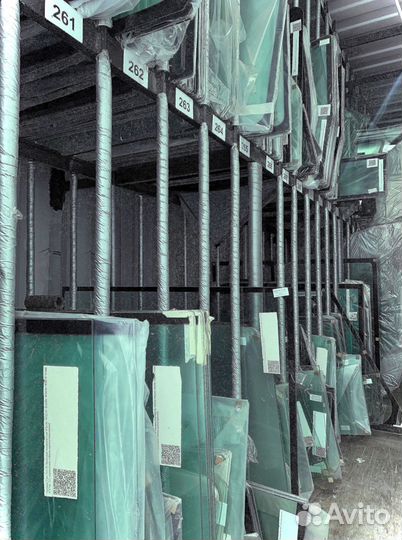 Стекло кабины New Holland LW 80