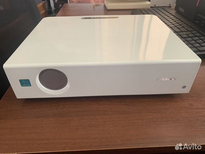 Проэктор Sony
