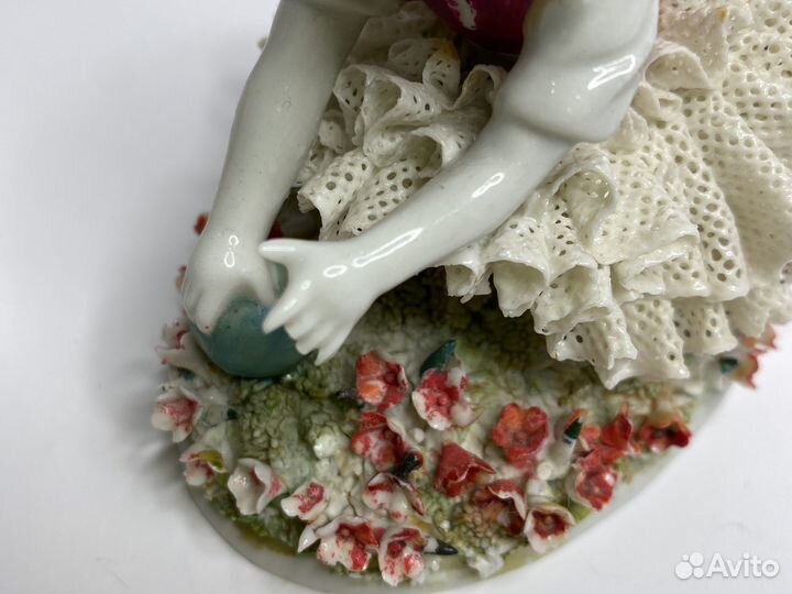 Фарфоровая статуетка кружевница sitzendorf