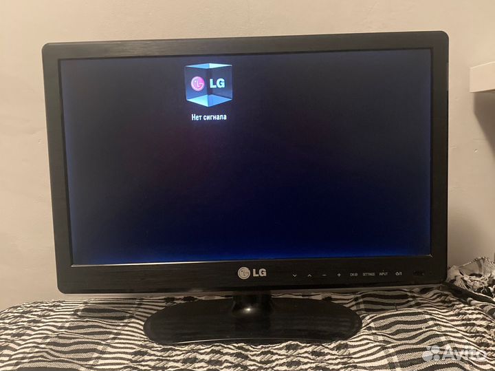 Телевизор LG 19LS3500
