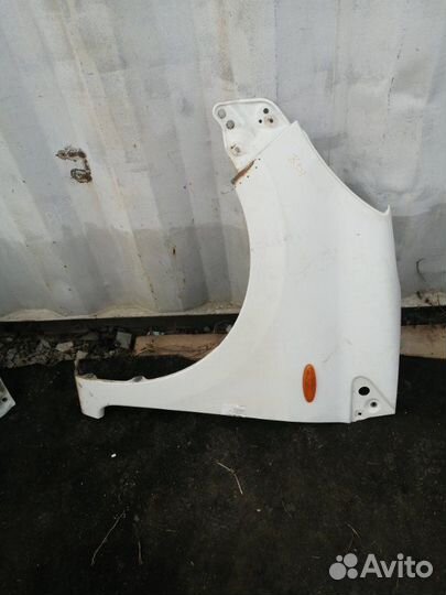 Крыло переднее левое Daihatsu Mira L275
