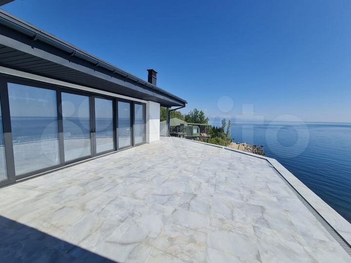 Дом 580 м² на участке 5,4 сот.