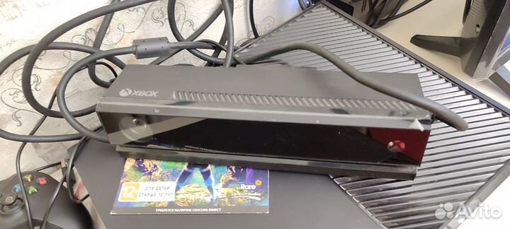 Продаю Хbox One + Kinect