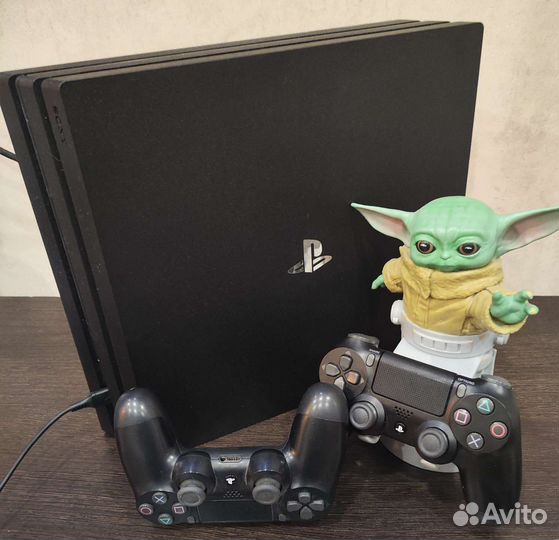 Sony ps4 Pro 1TB+GTA5