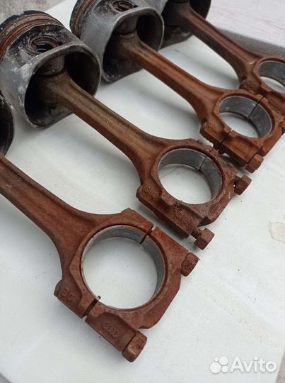 Поршни Ауди А4 1,6