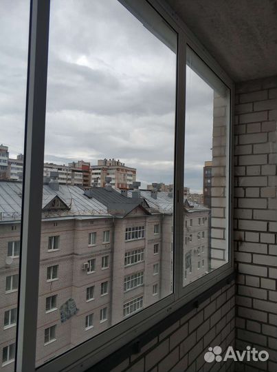 Продам окно из алюминиевого профиля б. у