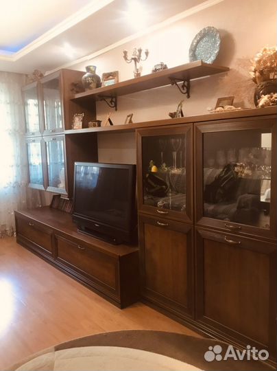 Стенка в гостиную