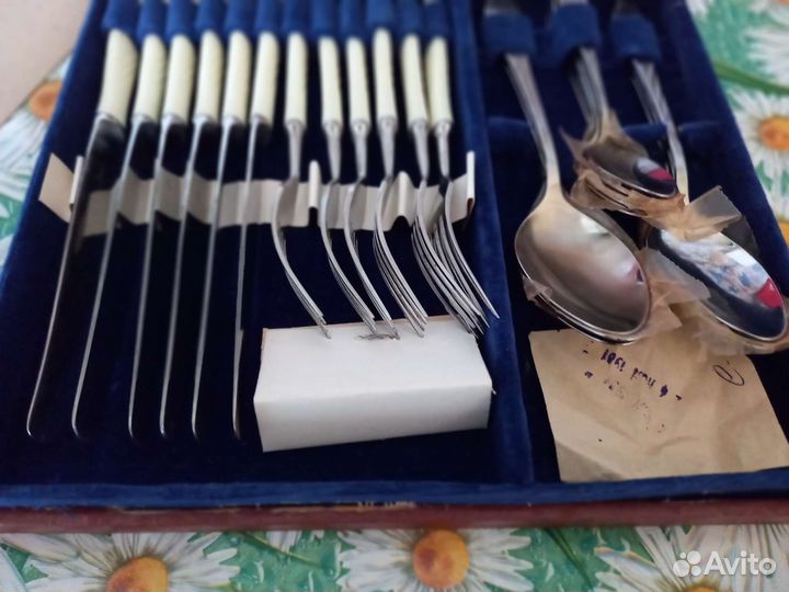 Столовый набор ложки, вилки, ножи.ссср антиквариат