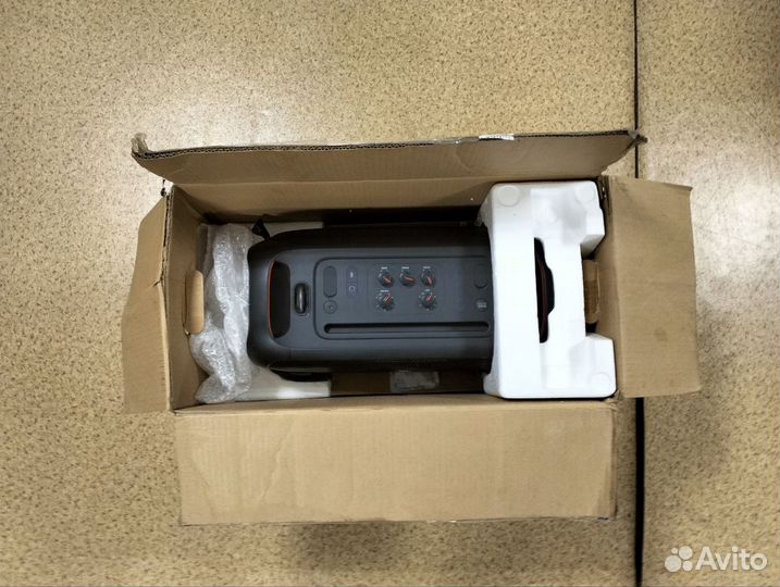 JBL Partybox ON-THE-GO