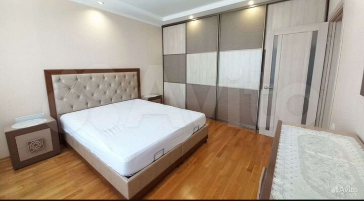 2-к. квартира, 80 м², 4/9 эт.