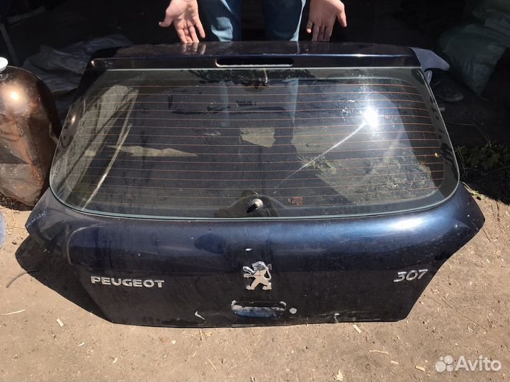 Крышка багажника peugeot 307