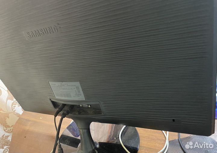 Монитор Samsung 75 Гц
