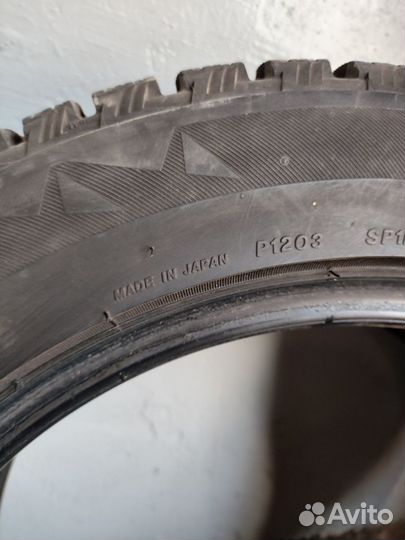 Bridgestone Blizzak Spike-01 205/55 R16